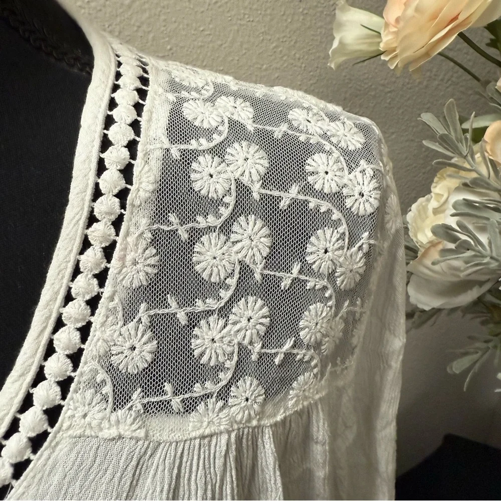 John Paul Richard White Lace Blouse L | Boho Chic Sheer Top Spring Summer Work - Picture 2 of 9